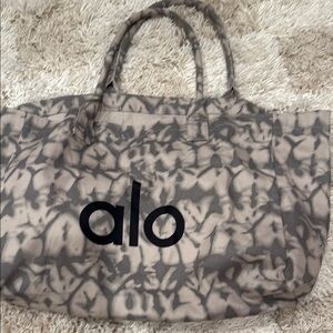 ALO Yoga Women's Gray Tote Bag